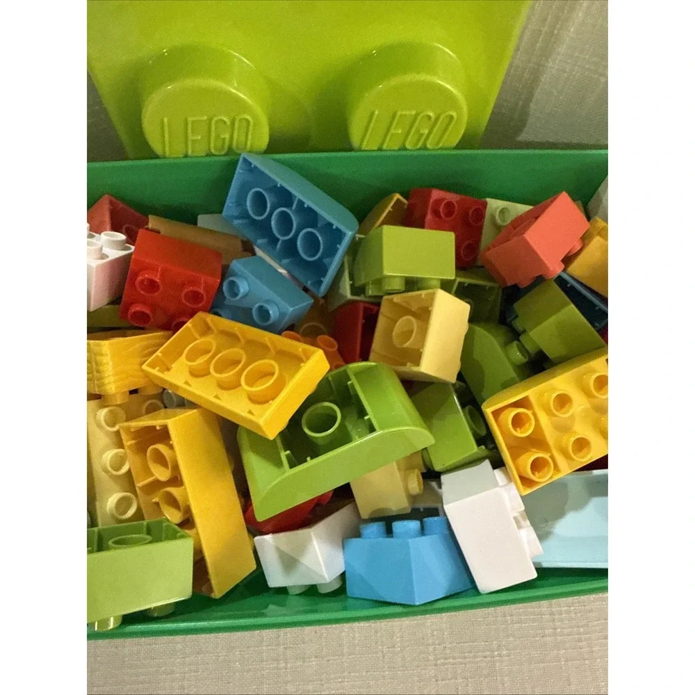 Lego Duplo Lot In Green Lego Brick Storage Bin 2x2 4x2‎ Flowers Shapes Colorful